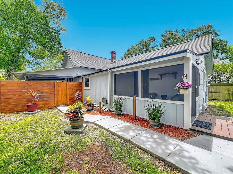For Sale: $349,000 (3 beds, 2 baths, 1257 Square Feet)