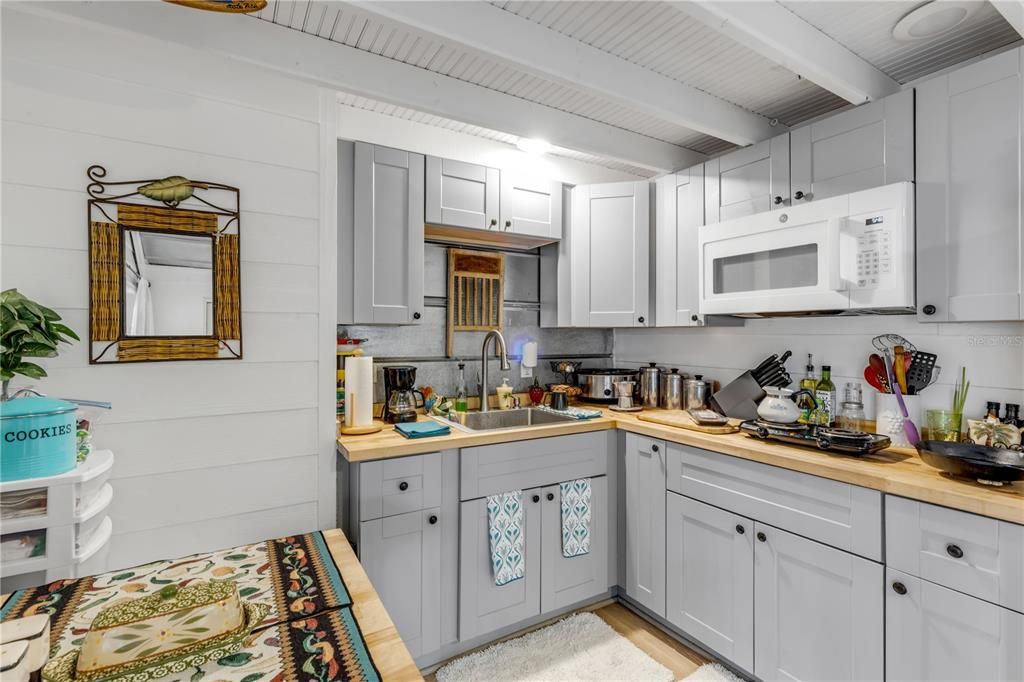 For Sale: $739,900 (4 beds, 3 baths, 2824 Square Feet)