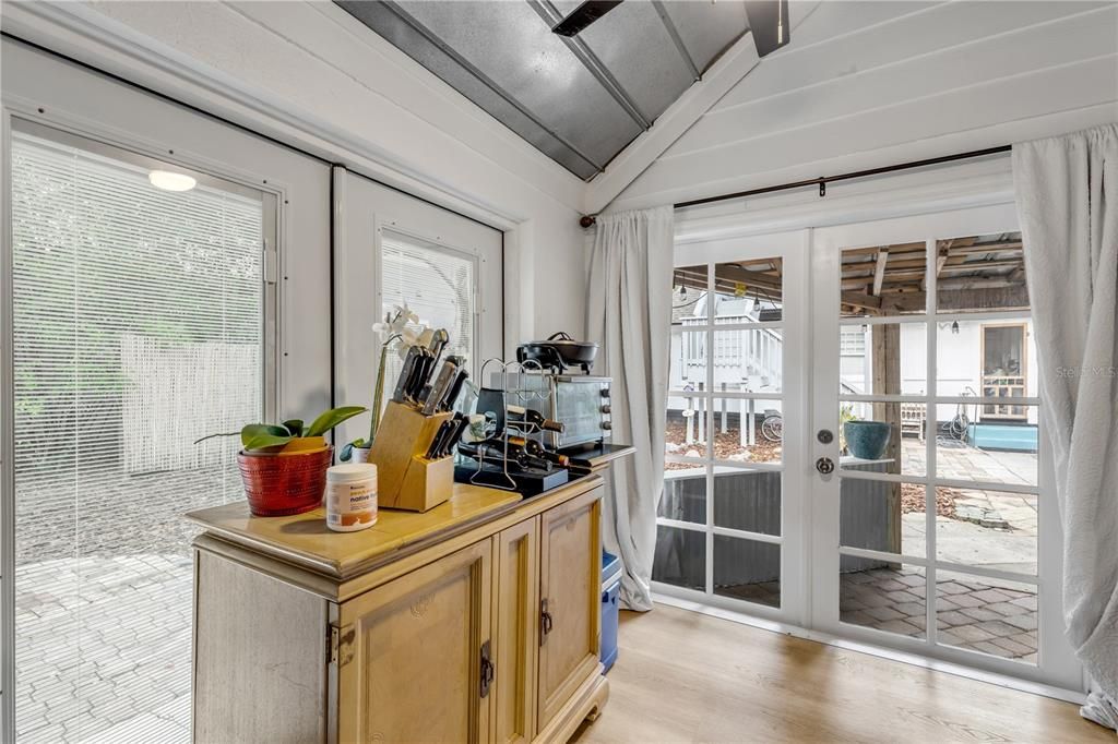 For Sale: $739,900 (4 beds, 3 baths, 2824 Square Feet)