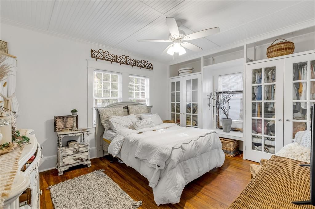 For Sale: $739,900 (4 beds, 3 baths, 2824 Square Feet)