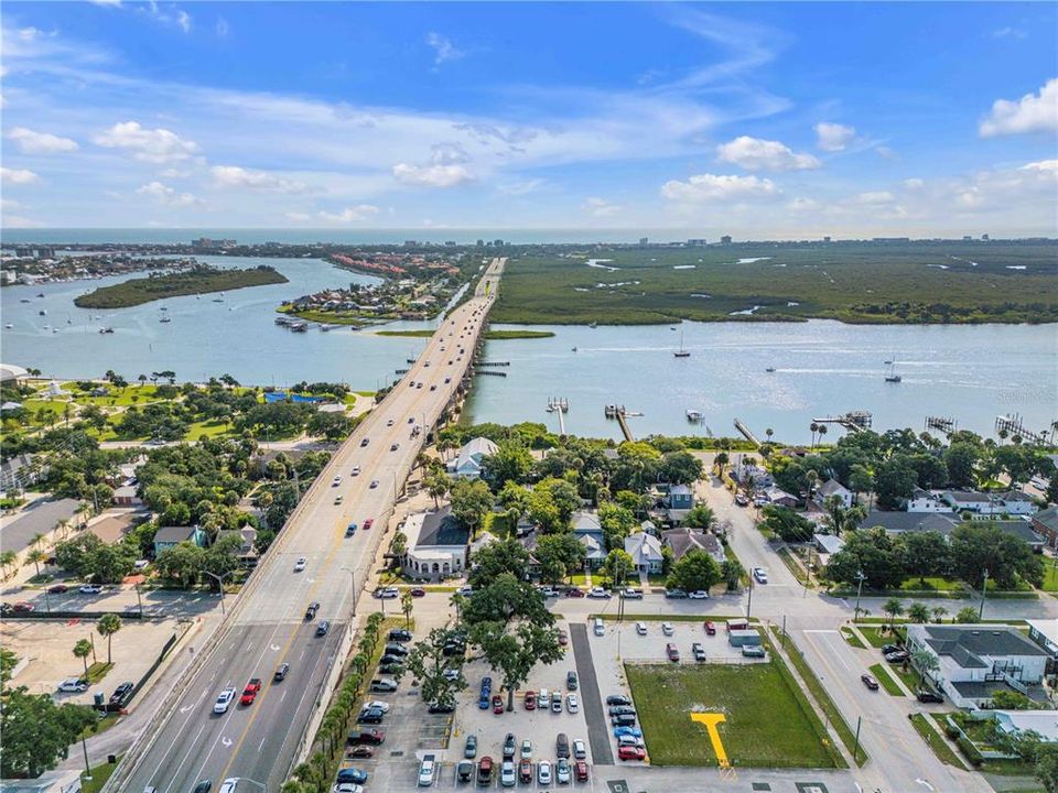 For Sale: $739,900 (4 beds, 3 baths, 2824 Square Feet)