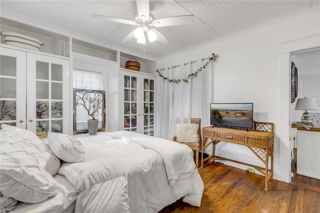 For Sale: $739,900 (4 beds, 3 baths, 2824 Square Feet)