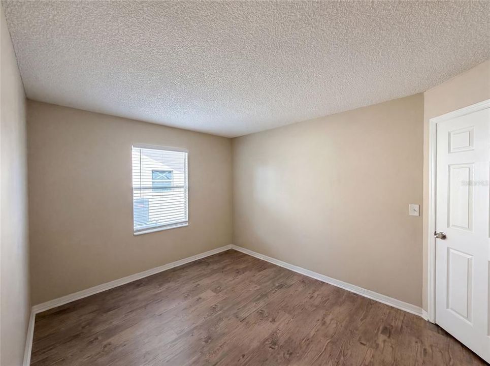 For Sale: $207,000 (3 beds, 2 baths, 1100 Square Feet)