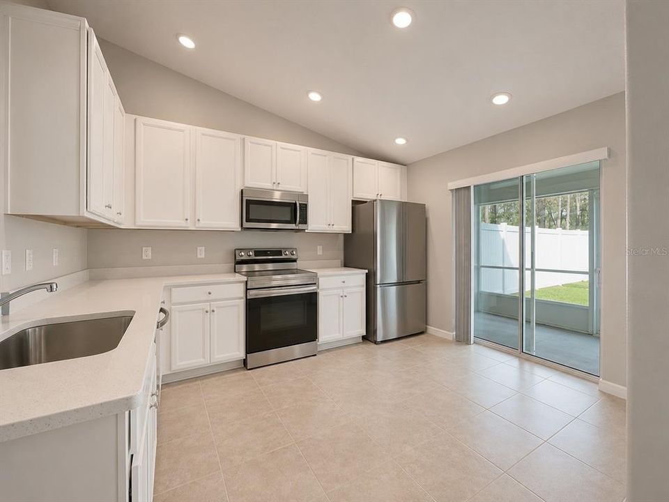 For Rent: $1,850 (3 beds, 2 baths, 1211 Square Feet)