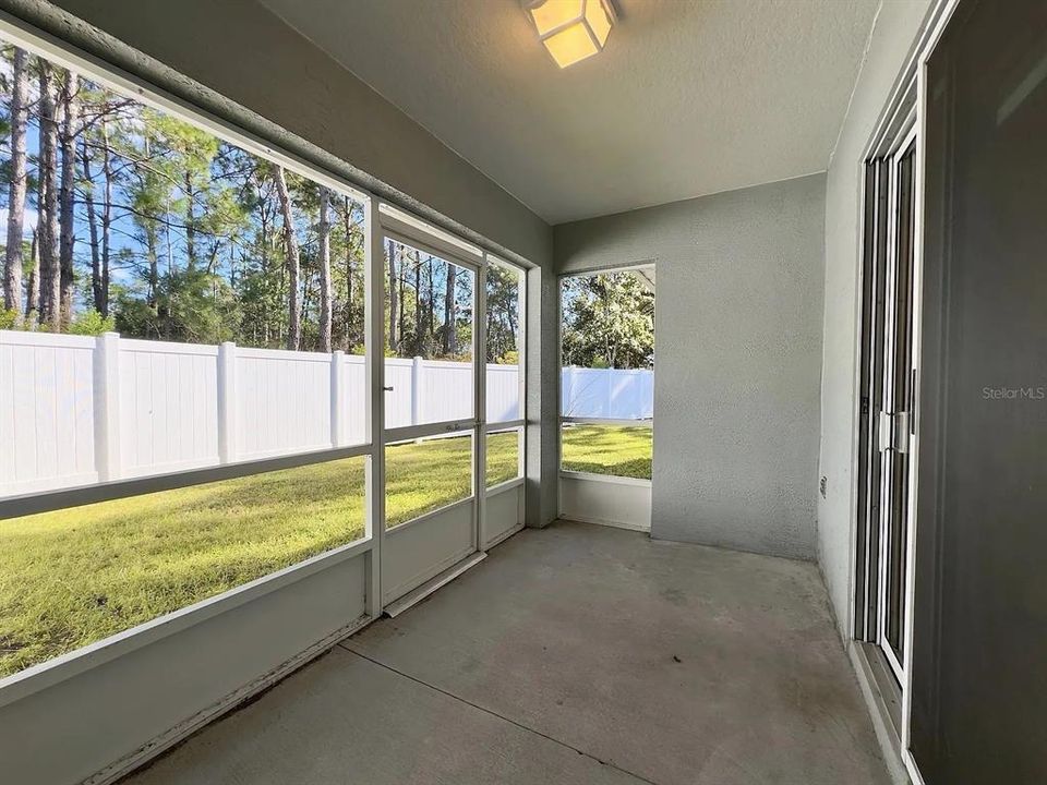 For Rent: $1,850 (3 beds, 2 baths, 1211 Square Feet)