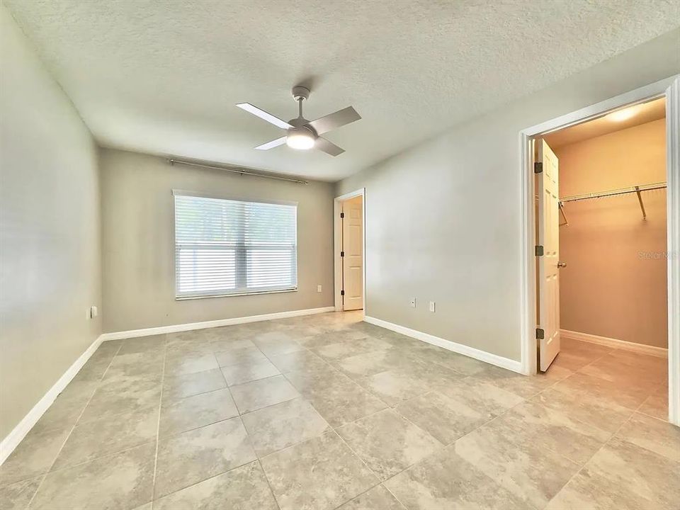 For Rent: $1,850 (3 beds, 2 baths, 1211 Square Feet)