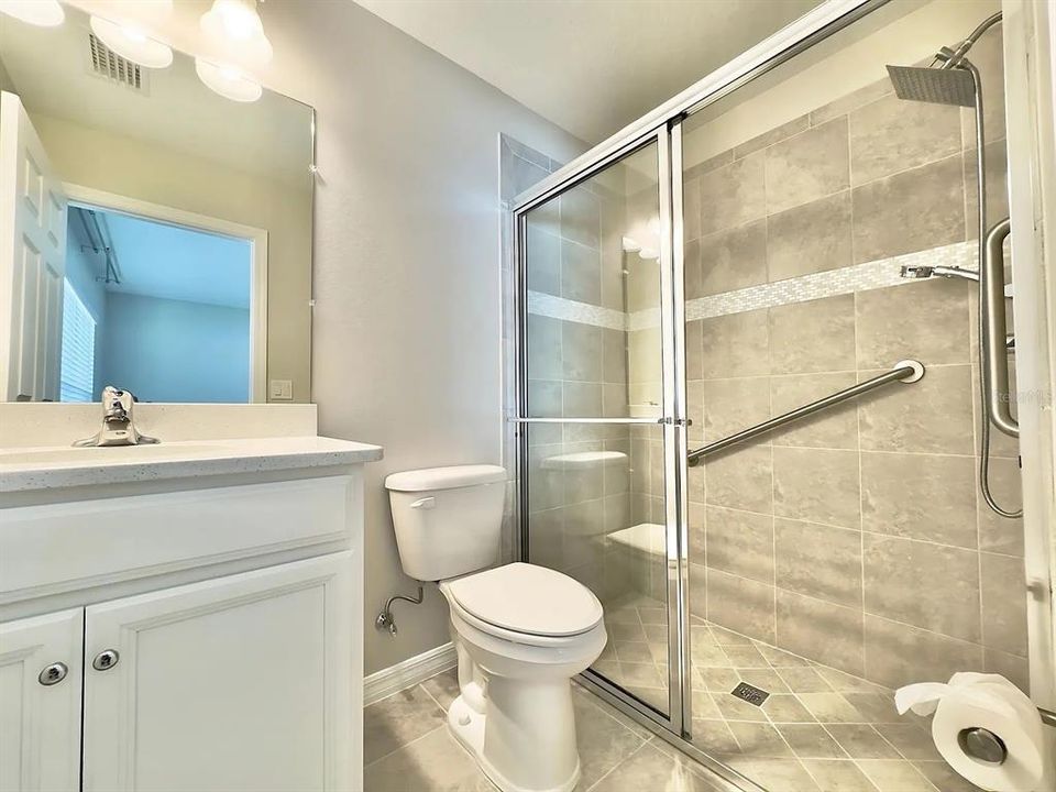 For Rent: $1,850 (3 beds, 2 baths, 1211 Square Feet)