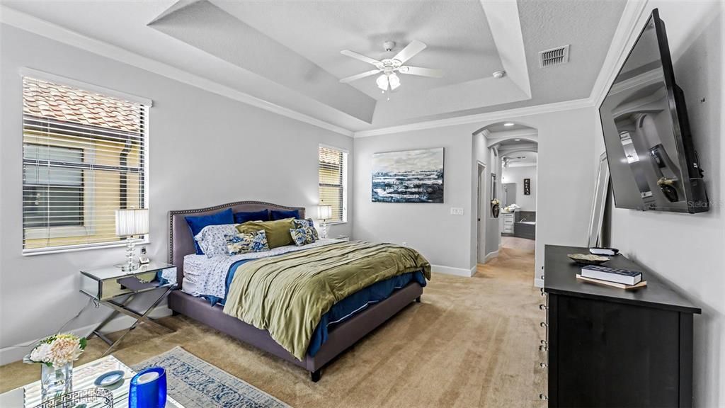 En Venta: $629,000 (5 camas, 4 baños, 3972 Pies cuadrados)