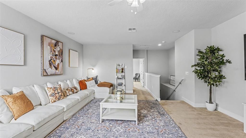 En Venta: $629,000 (5 camas, 4 baños, 3972 Pies cuadrados)