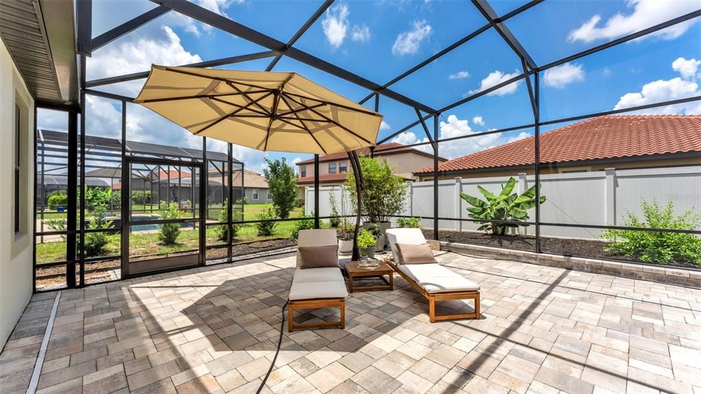 En Venta: $629,000 (5 camas, 4 baños, 3972 Pies cuadrados)