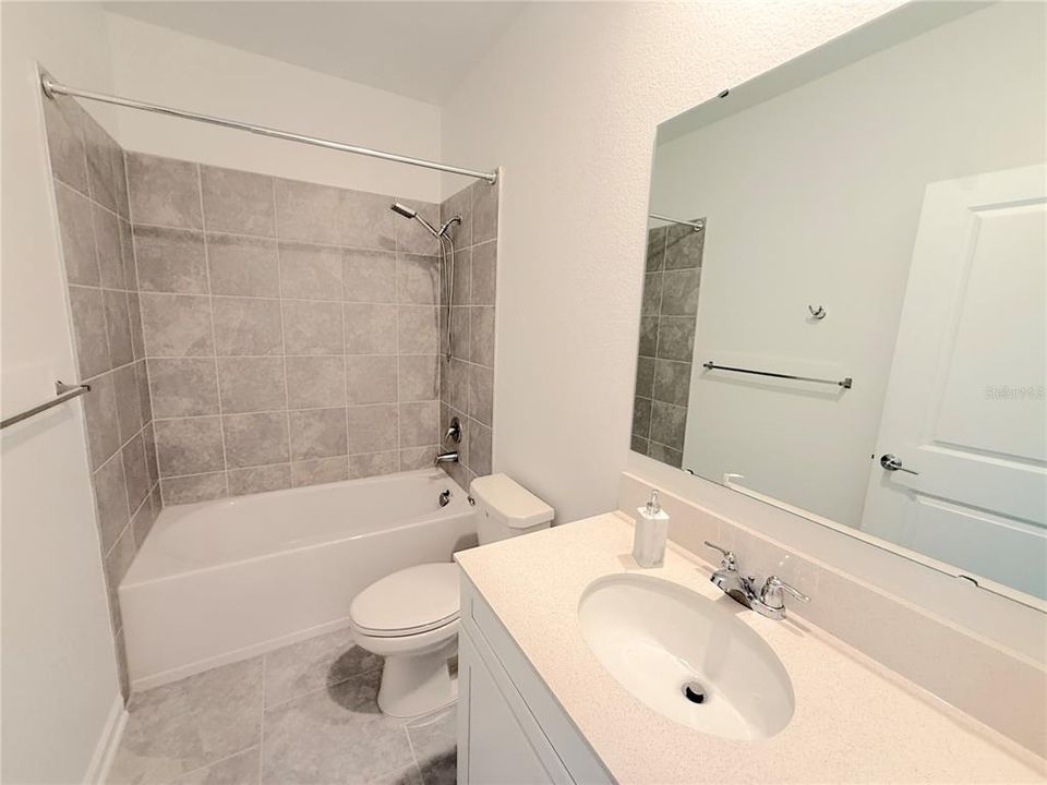 В аренду: $2,150 (3 спален, 2 ванн, 1674 Квадратных фут)
