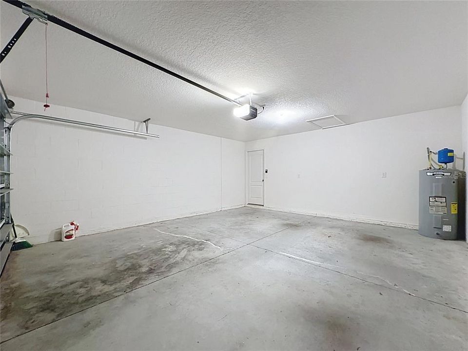 В аренду: $2,000 (3 спален, 2 ванн, 1447 Квадратных фут)