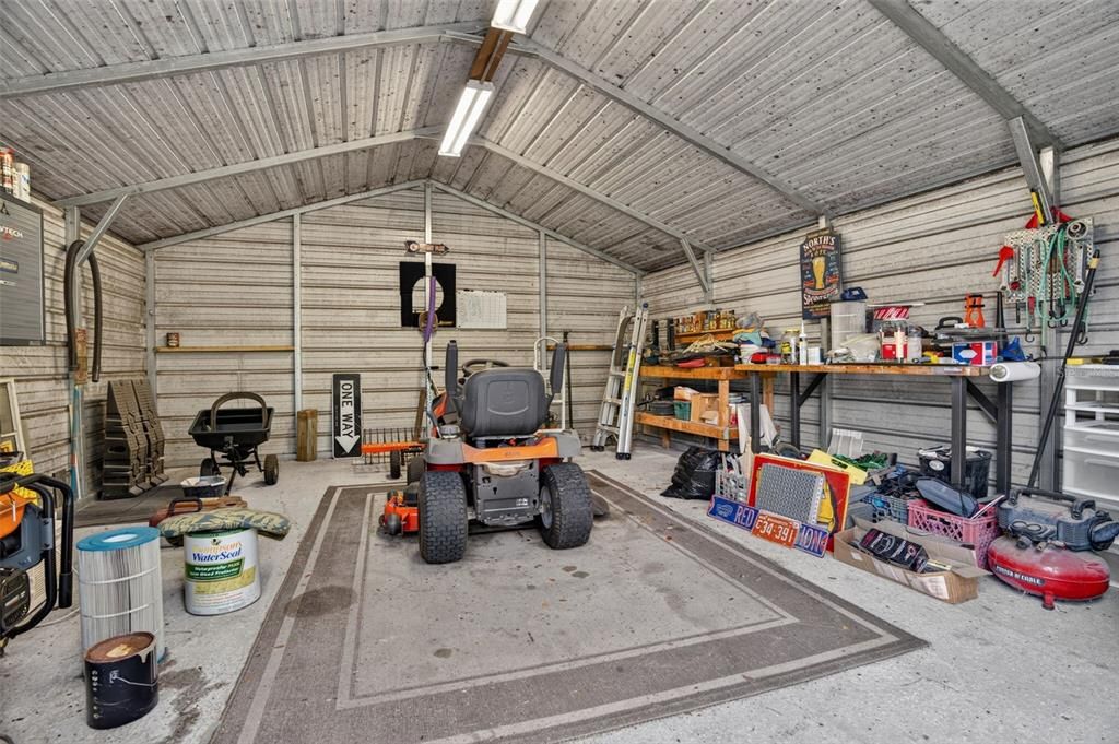 Activo con contrato: $284,999 (3 camas, 2 baños, 1242 Pies cuadrados)