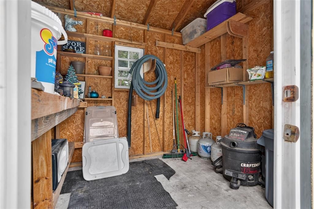 Activo con contrato: $284,999 (3 camas, 2 baños, 1242 Pies cuadrados)
