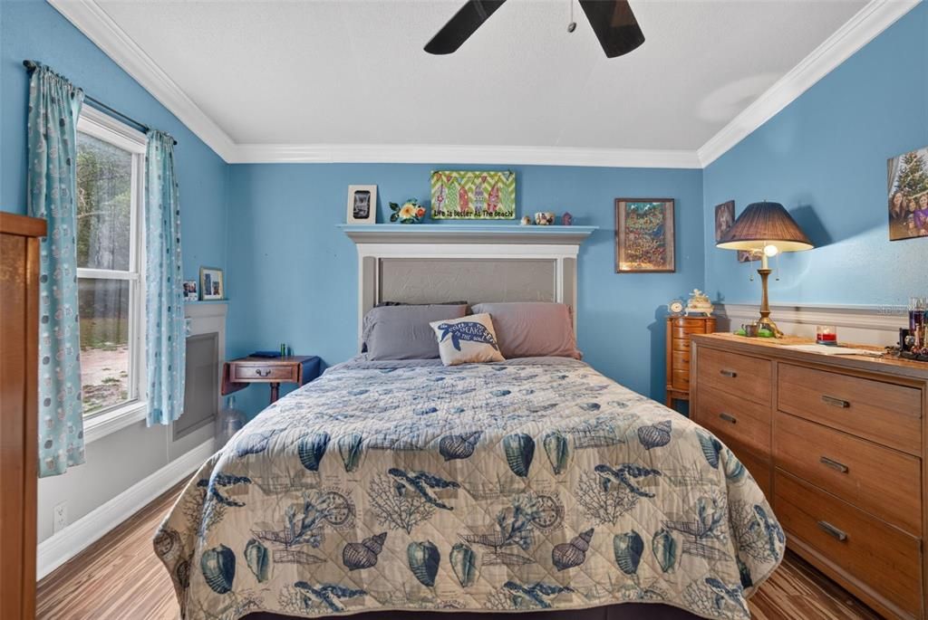 Activo con contrato: $284,999 (3 camas, 2 baños, 1242 Pies cuadrados)