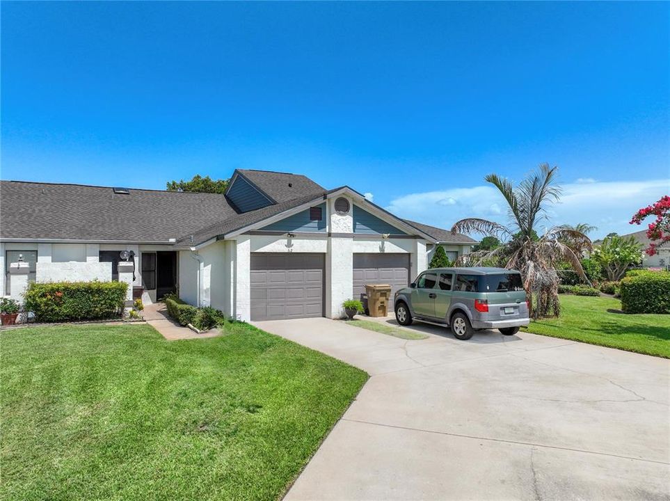 For Sale: $245,000 (2 beds, 2 baths, 1019 Square Feet)