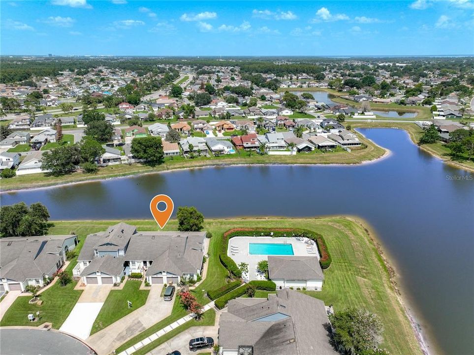 For Sale: $245,000 (2 beds, 2 baths, 1019 Square Feet)