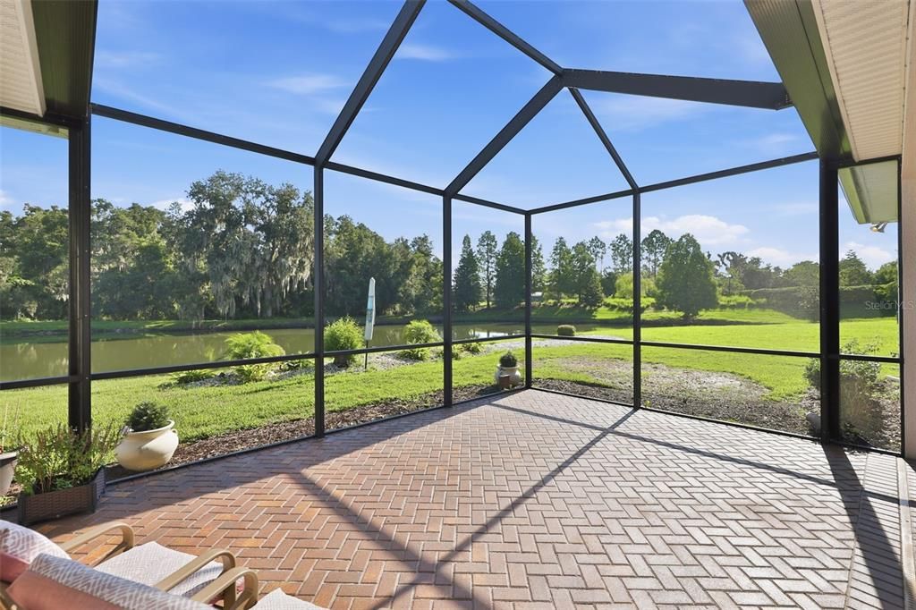 En Venta: $888,900 (4 camas, 3 baños, 3180 Pies cuadrados)