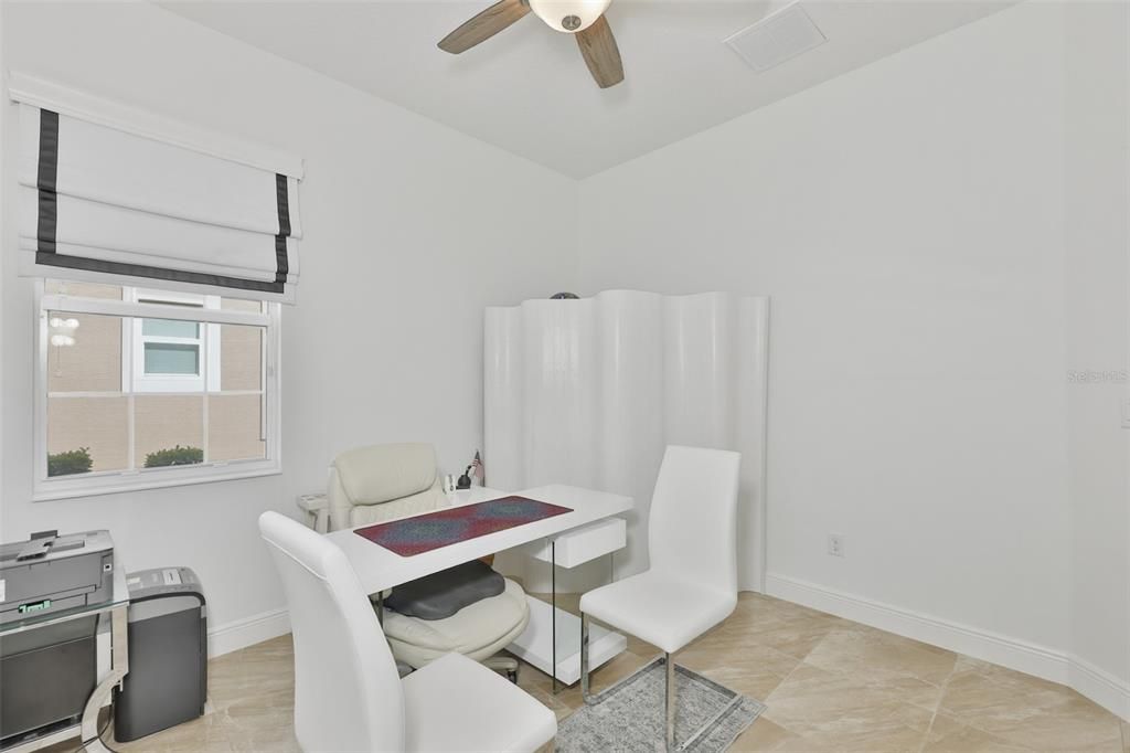 En Venta: $888,900 (4 camas, 3 baños, 3180 Pies cuadrados)