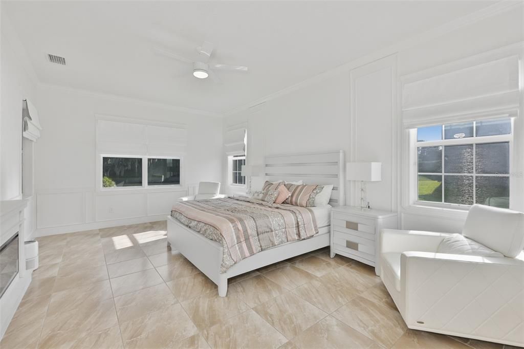 En Venta: $888,900 (4 camas, 3 baños, 3180 Pies cuadrados)