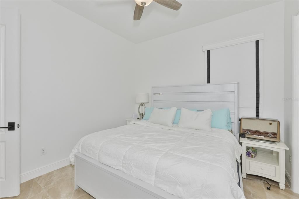 En Venta: $888,900 (4 camas, 3 baños, 3180 Pies cuadrados)