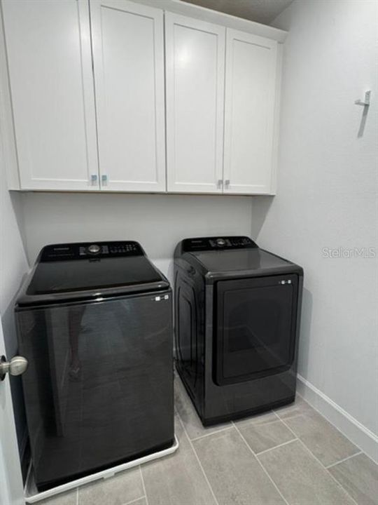 For Rent: $5,000 (5 beds, 3 baths, 3592 Square Feet)
