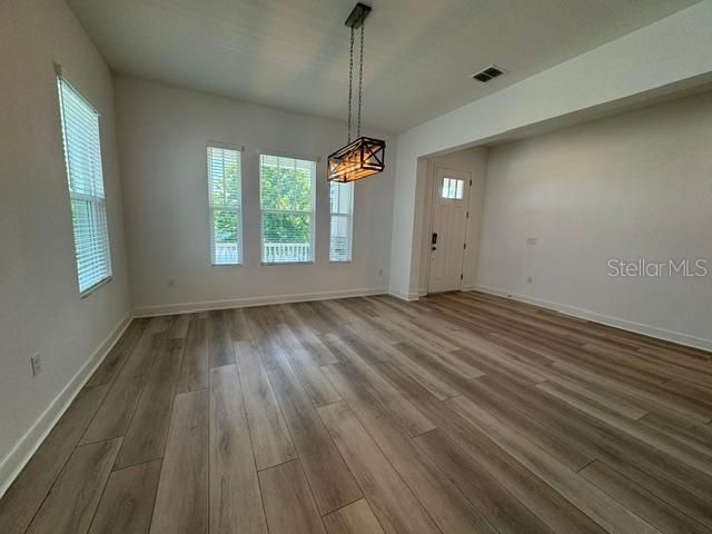 For Rent: $5,000 (5 beds, 3 baths, 3592 Square Feet)