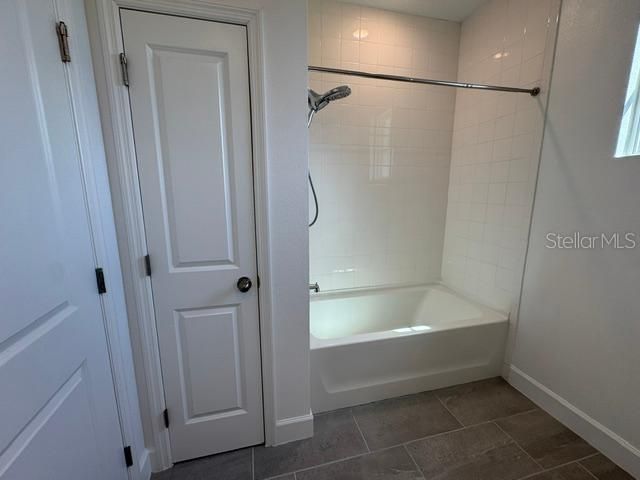 For Rent: $5,000 (5 beds, 3 baths, 3592 Square Feet)