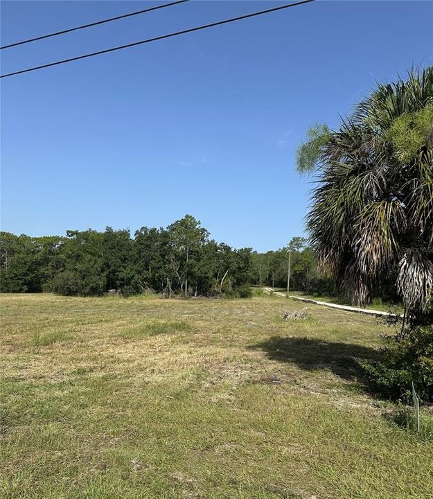 На продажу: $499,000 (3.93 acres)