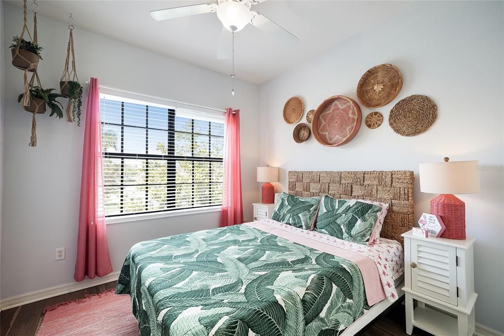 For Sale: $350,000 (3 beds, 2 baths, 1520 Square Feet)
