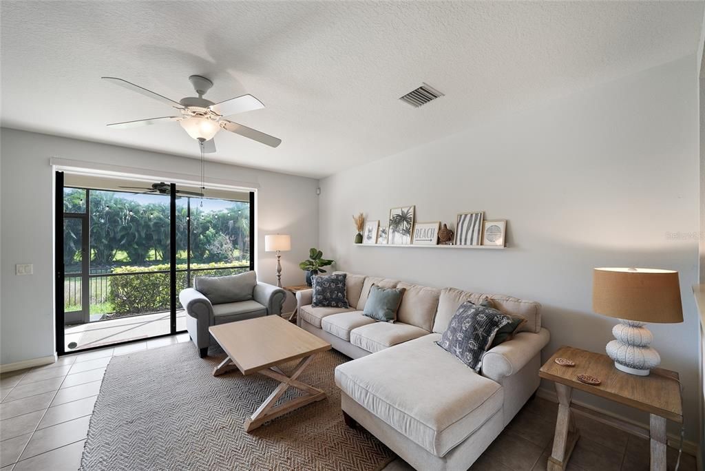 For Sale: $350,000 (3 beds, 2 baths, 1520 Square Feet)