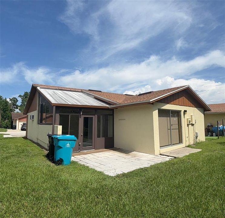For Sale: $265,000 (3 beds, 2 baths, 1151 Square Feet)