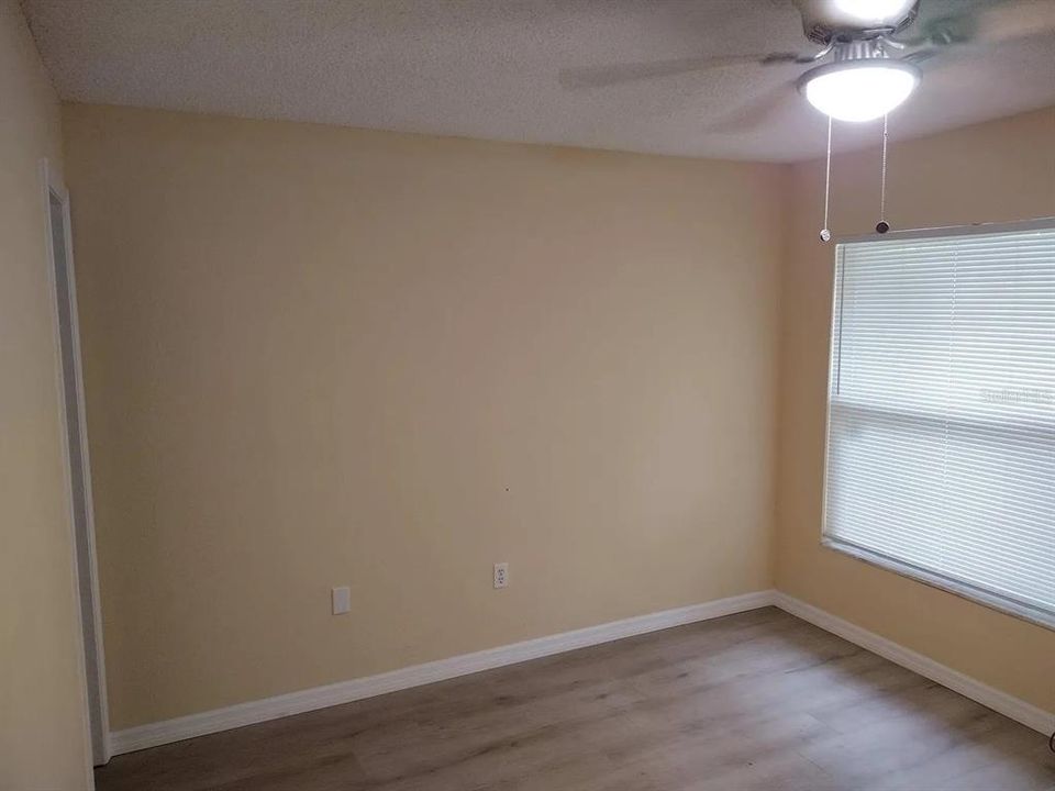 For Sale: $265,000 (3 beds, 2 baths, 1151 Square Feet)