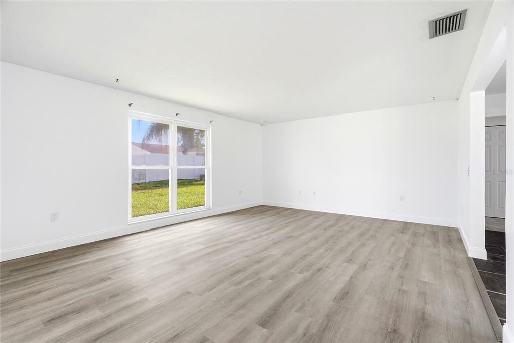 Activo con contrato: $539,000 (2 camas, 2 baños, 1916 Pies cuadrados)