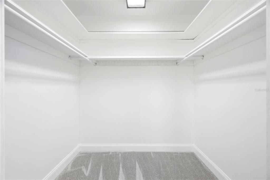 Activo con contrato: $539,000 (2 camas, 2 baños, 1916 Pies cuadrados)