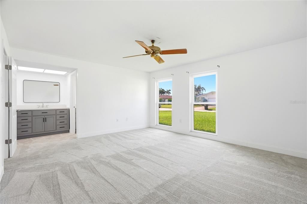 Activo con contrato: $539,000 (2 camas, 2 baños, 1916 Pies cuadrados)