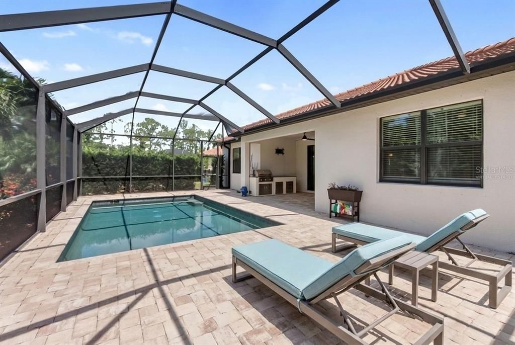 For Sale: $919,000 (3 beds, 3 baths, 2448 Square Feet)
