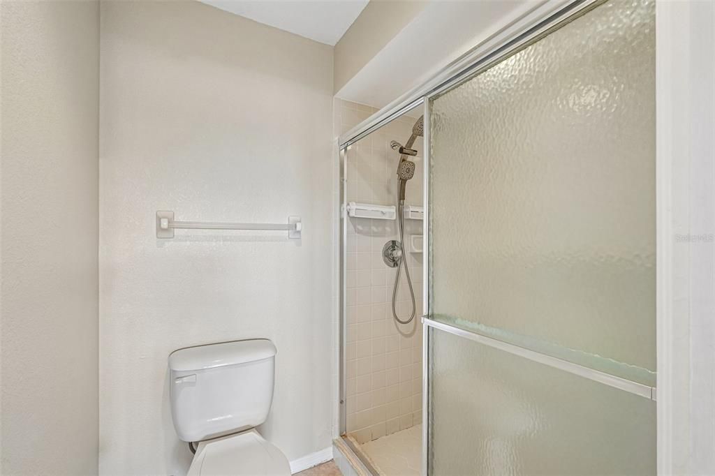 Activo con contrato: $195,000 (2 camas, 2 baños, 1120 Pies cuadrados)