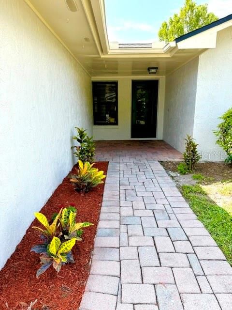 For Rent: $2,550 (4 beds, 2 baths, 1793 Square Feet)