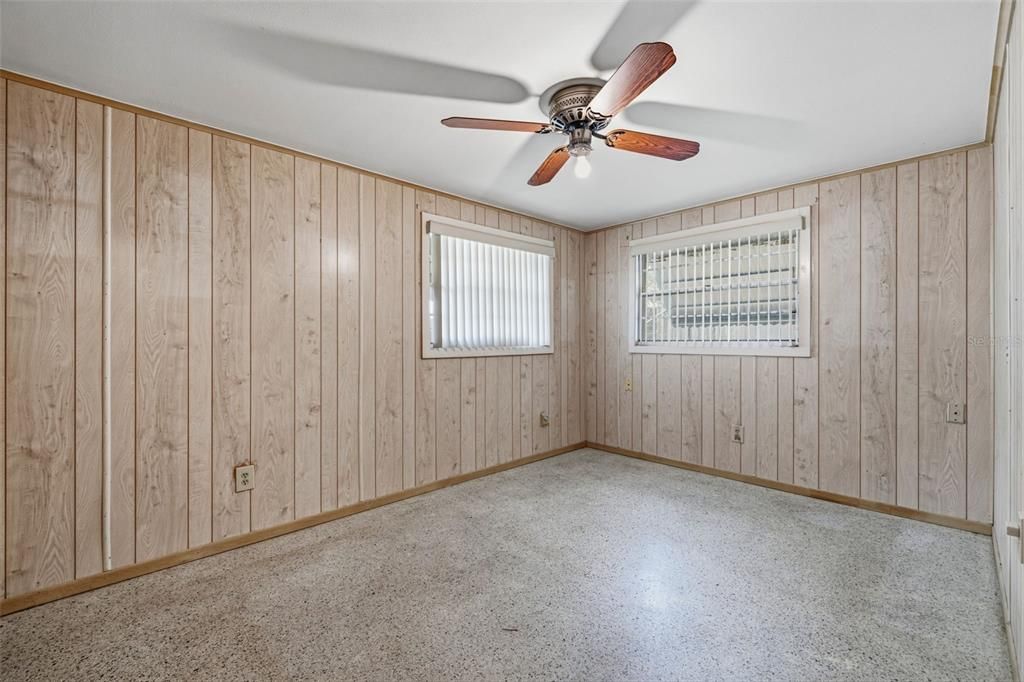 Activo con contrato: $349,900 (3 camas, 2 baños, 1334 Pies cuadrados)