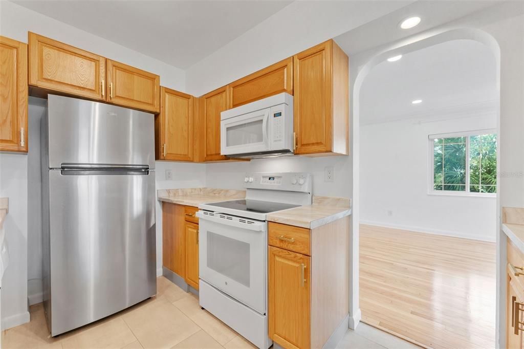 В аренду: $2,900 (3 спален, 2 ванн, 1326 Квадратных фут)