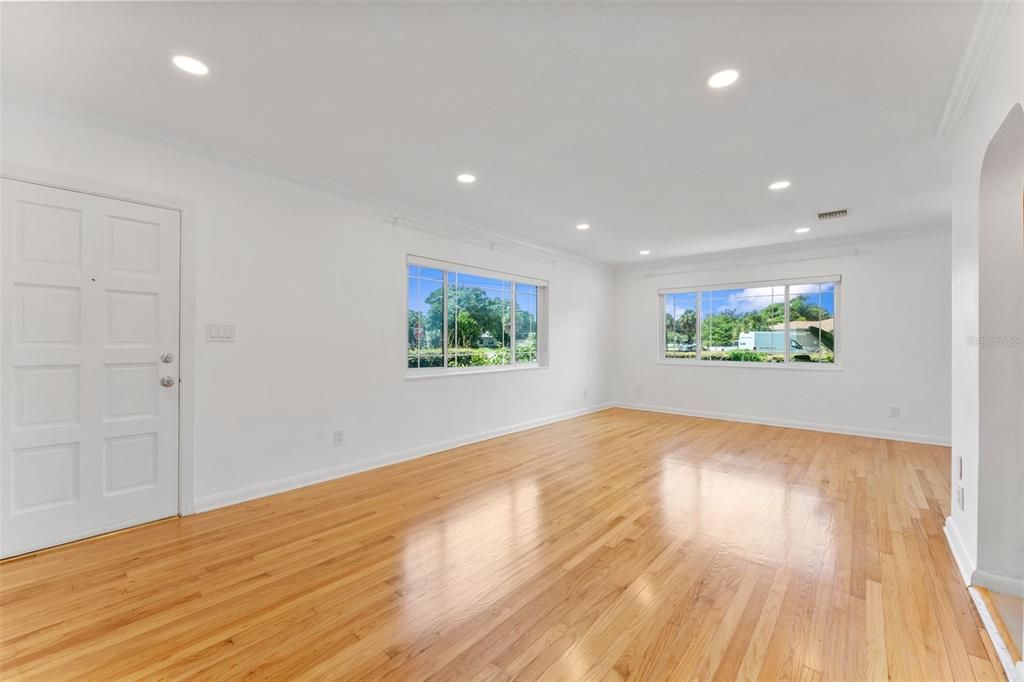 В аренду: $2,900 (3 спален, 2 ванн, 1326 Квадратных фут)