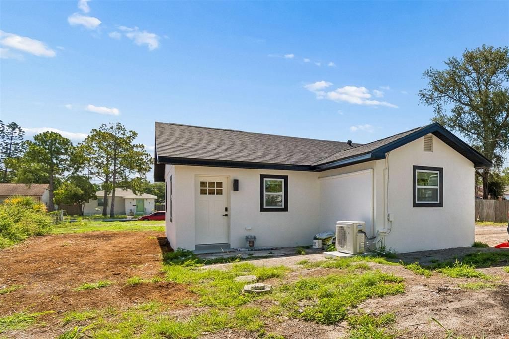 En Venta: $590,000 (4 camas, 3 baños, 2400 Pies cuadrados)