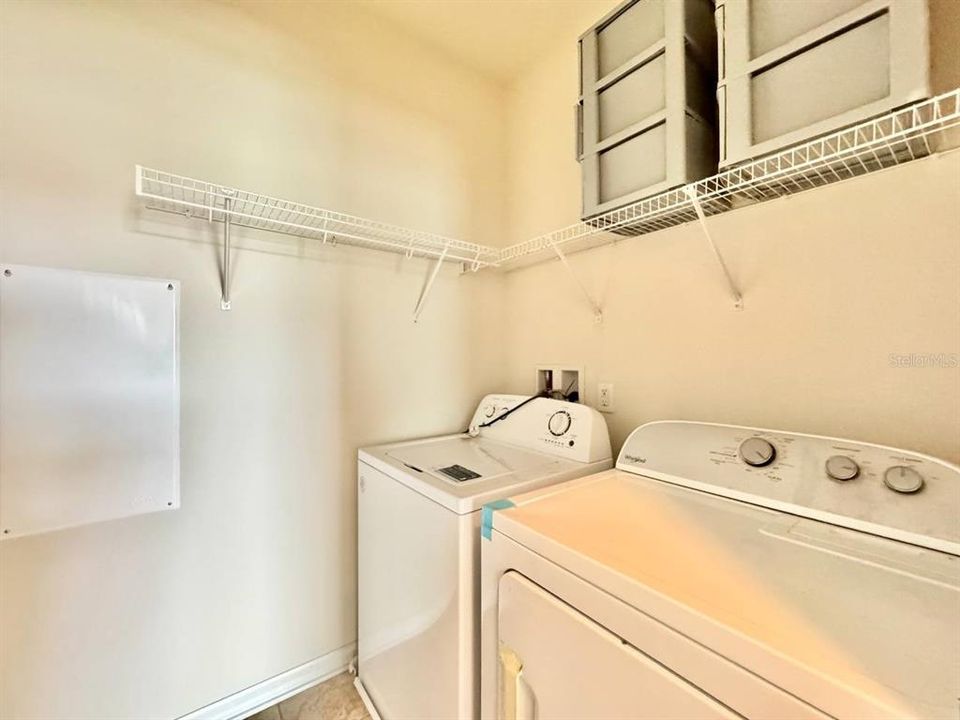 В аренду: $2,700 (4 спален, 2 ванн, 2313 Квадратных фут)