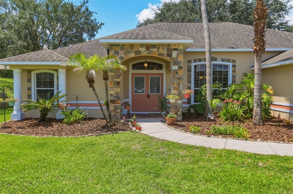 En Venta: $539,000 (4 camas, 2 baños, 2246 Pies cuadrados)