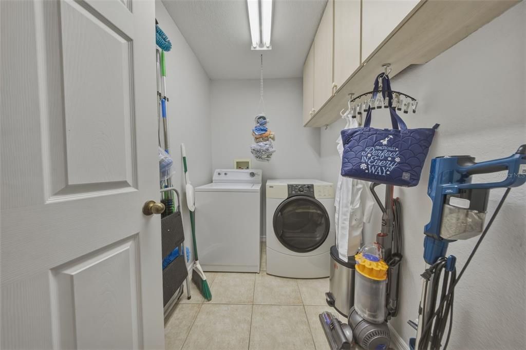 En Venta: $539,000 (4 camas, 2 baños, 2246 Pies cuadrados)