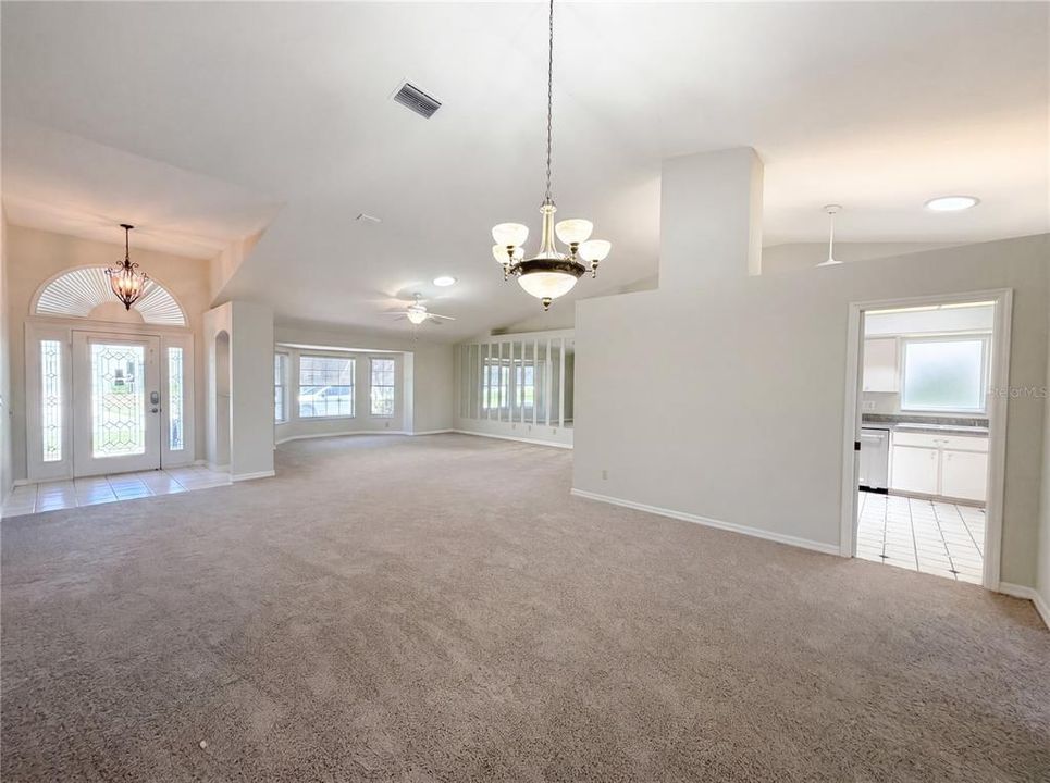 For Sale: $328,000 (3 beds, 2 baths, 2886 Square Feet)
