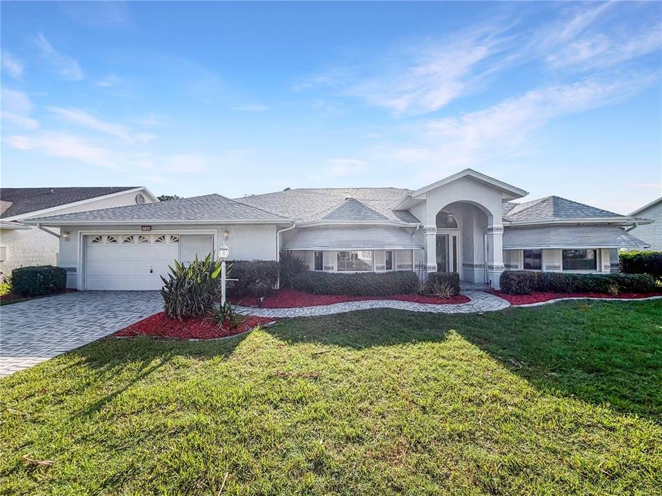 For Sale: $328,000 (3 beds, 2 baths, 2886 Square Feet)