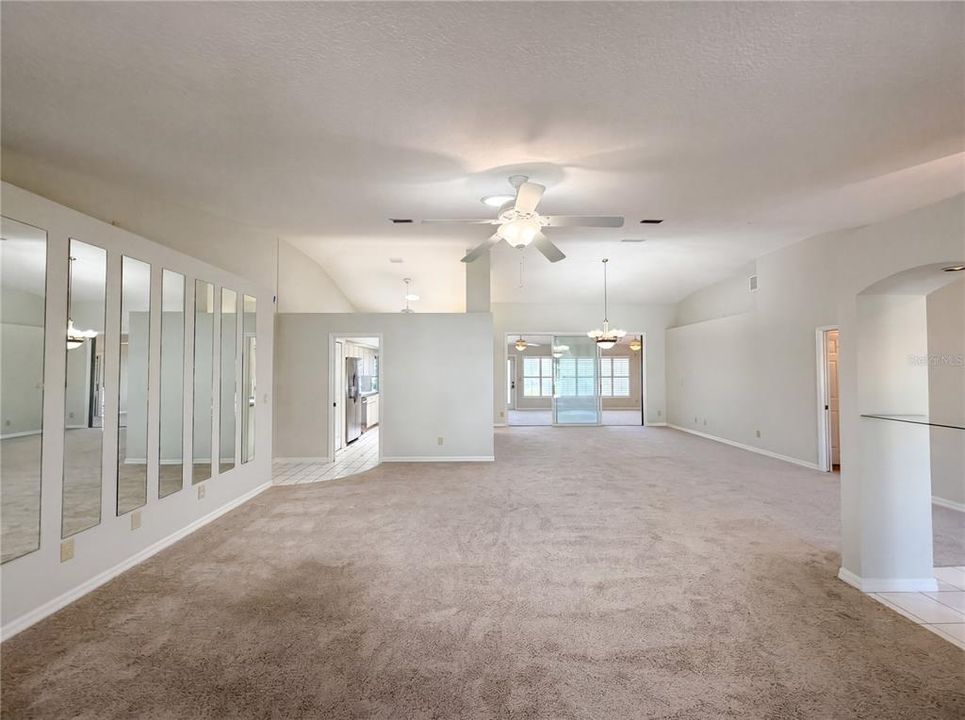 For Sale: $328,000 (3 beds, 2 baths, 2886 Square Feet)