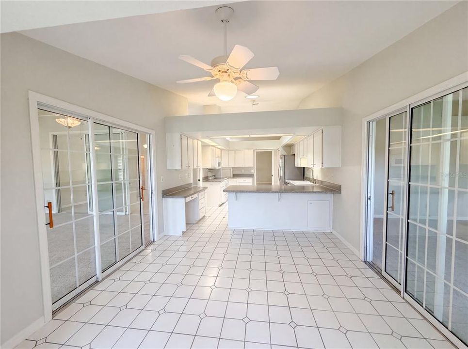 For Sale: $328,000 (3 beds, 2 baths, 2886 Square Feet)